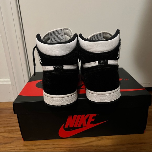 WMNS AIR JORDAN 1 RETRO HIGH OG 'TWIST' - Picture 5 of 6